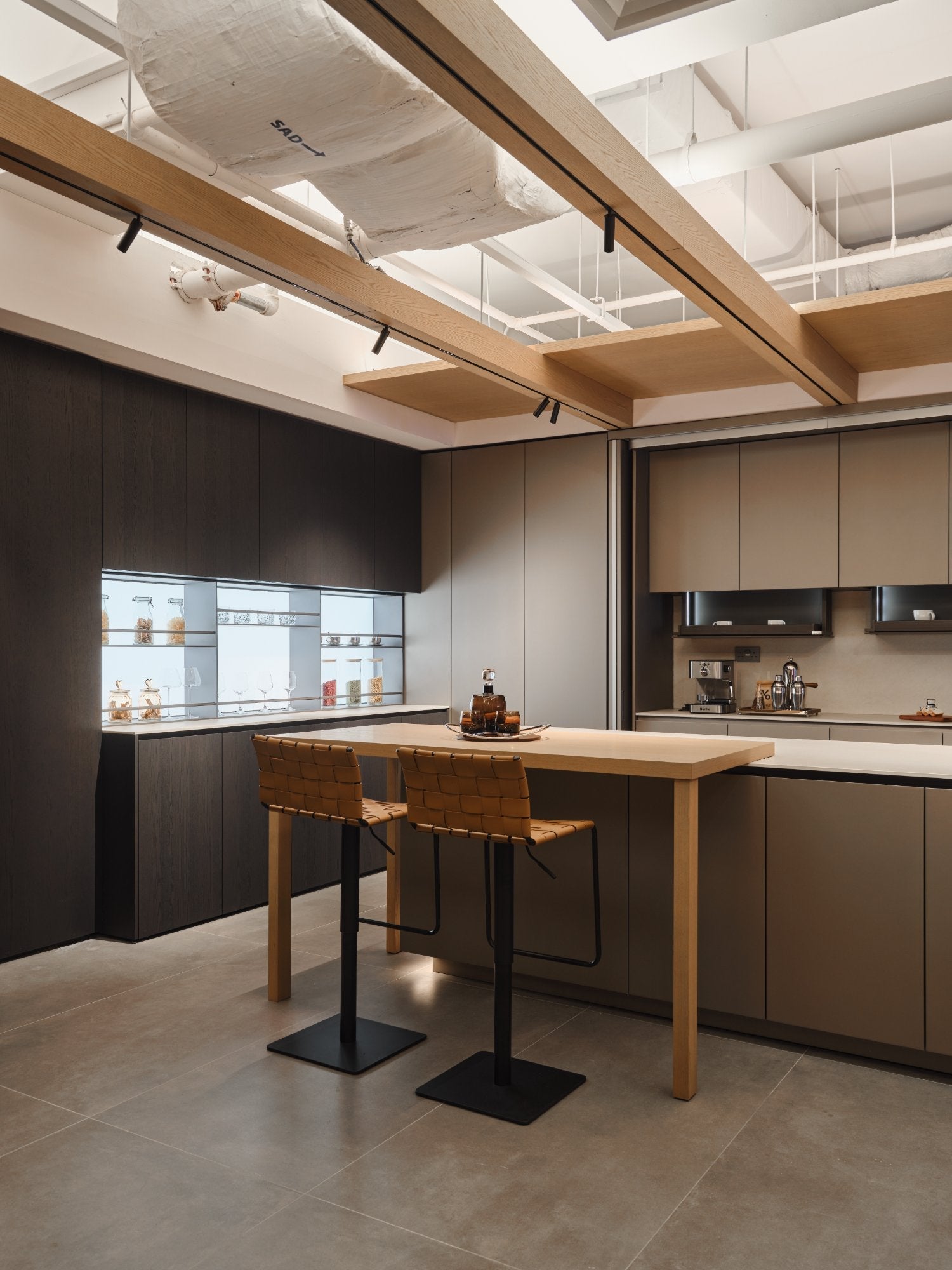 Moody Color Interior Design: A Guide to Luxury & Style | MRETTY