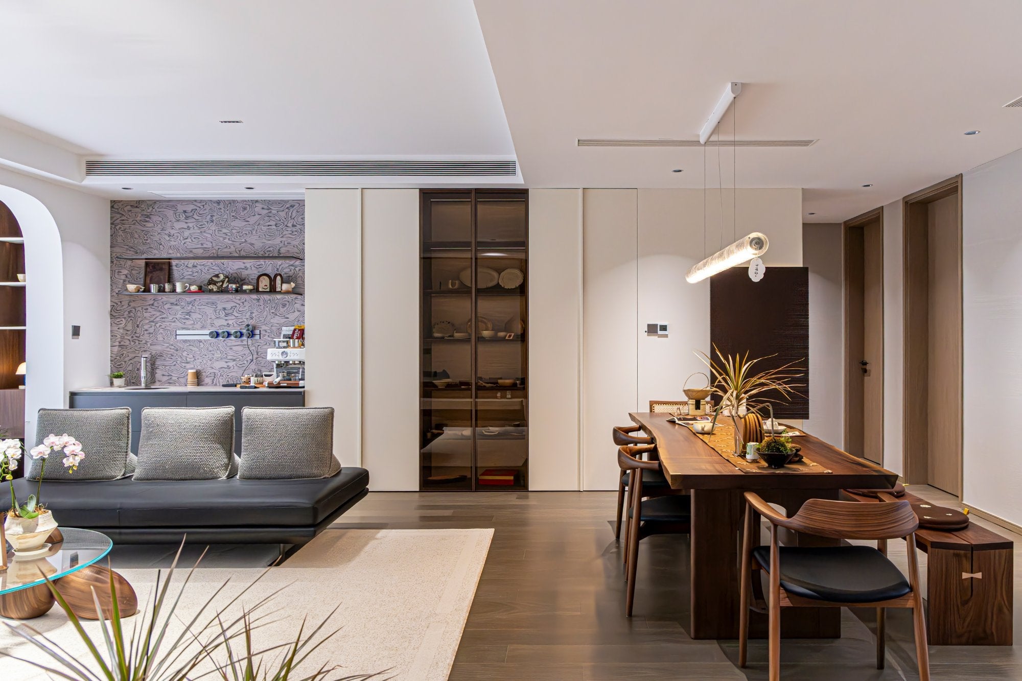 Custom vs Ready-Made Cabinets: Best Choice for Your Home