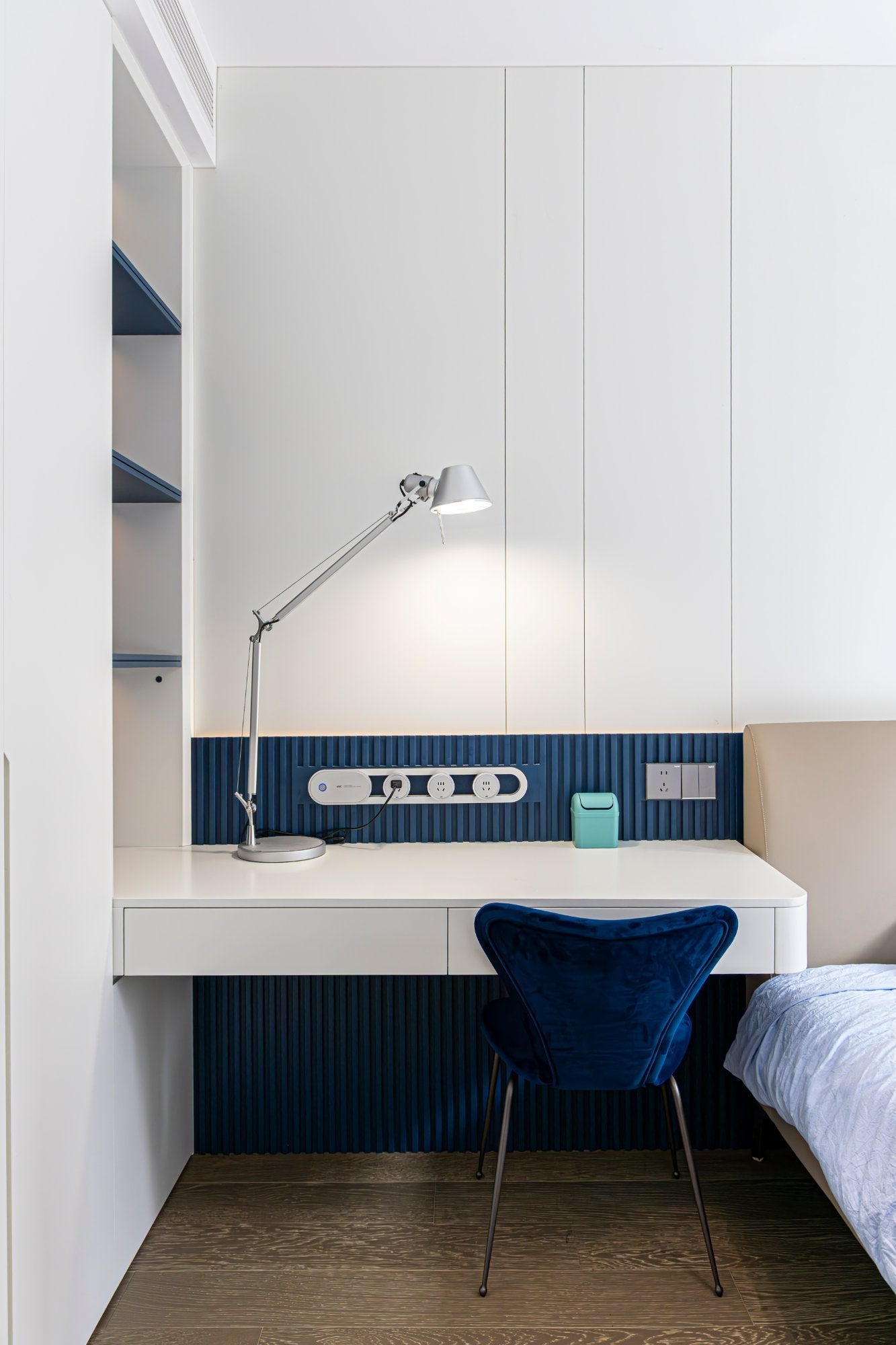 Elevate Your Space: The Art of MRETTY Wardrobe Design