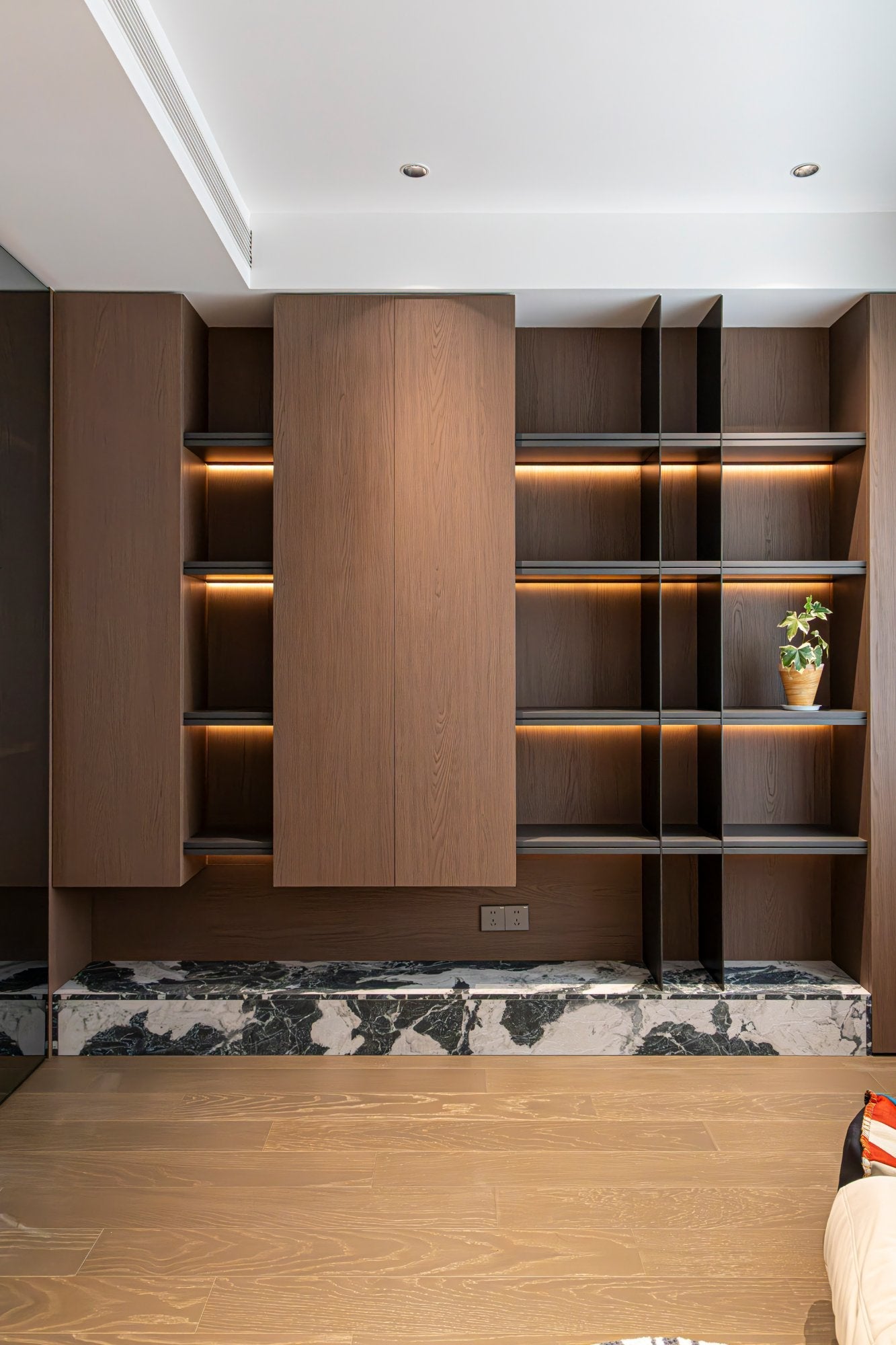 Luxury Whole House Custom Furniture Singapore | MRETTY