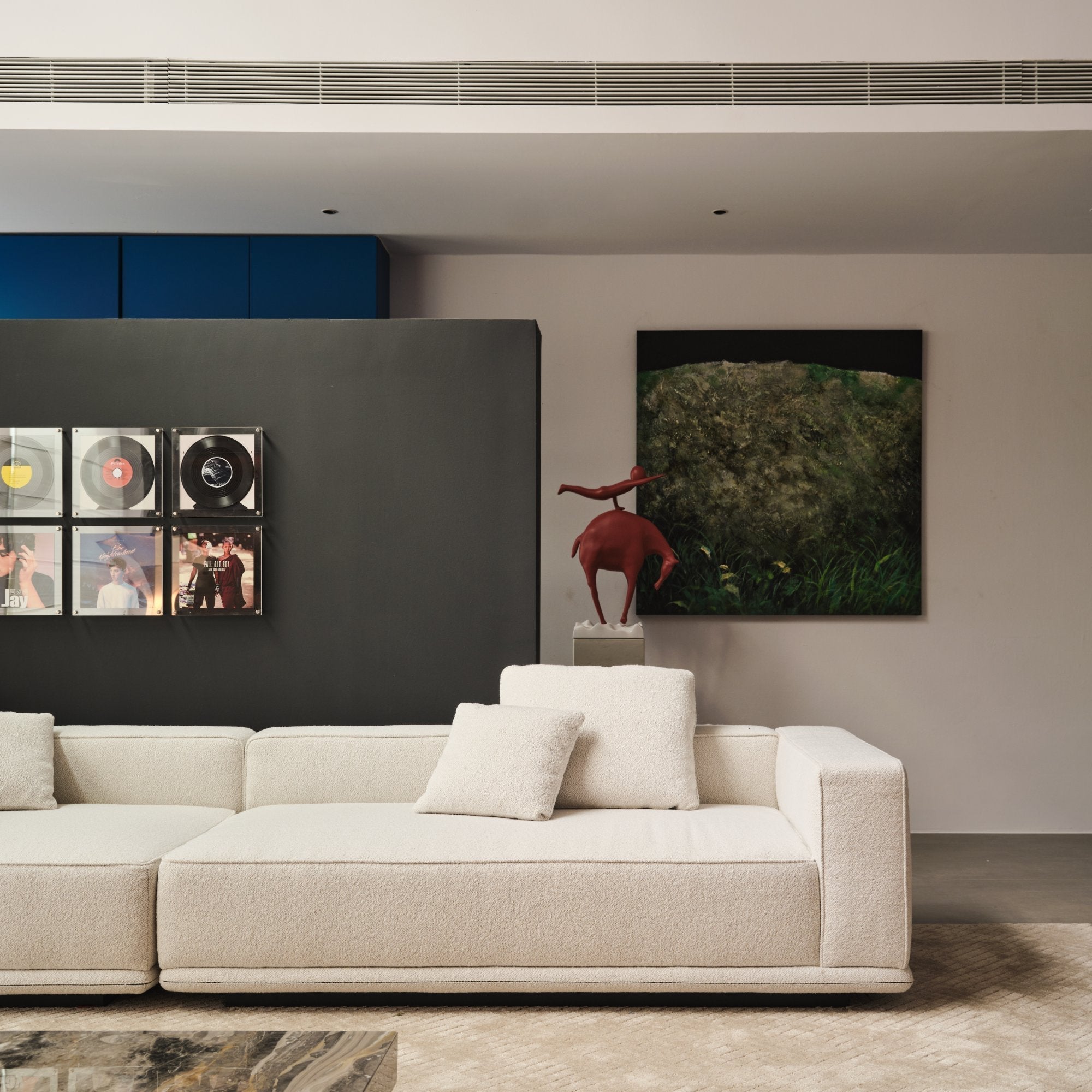 Designing Your Perfect Centerpiece: The 2026 Guide to Bespoke Luxury Sofas in Singapore