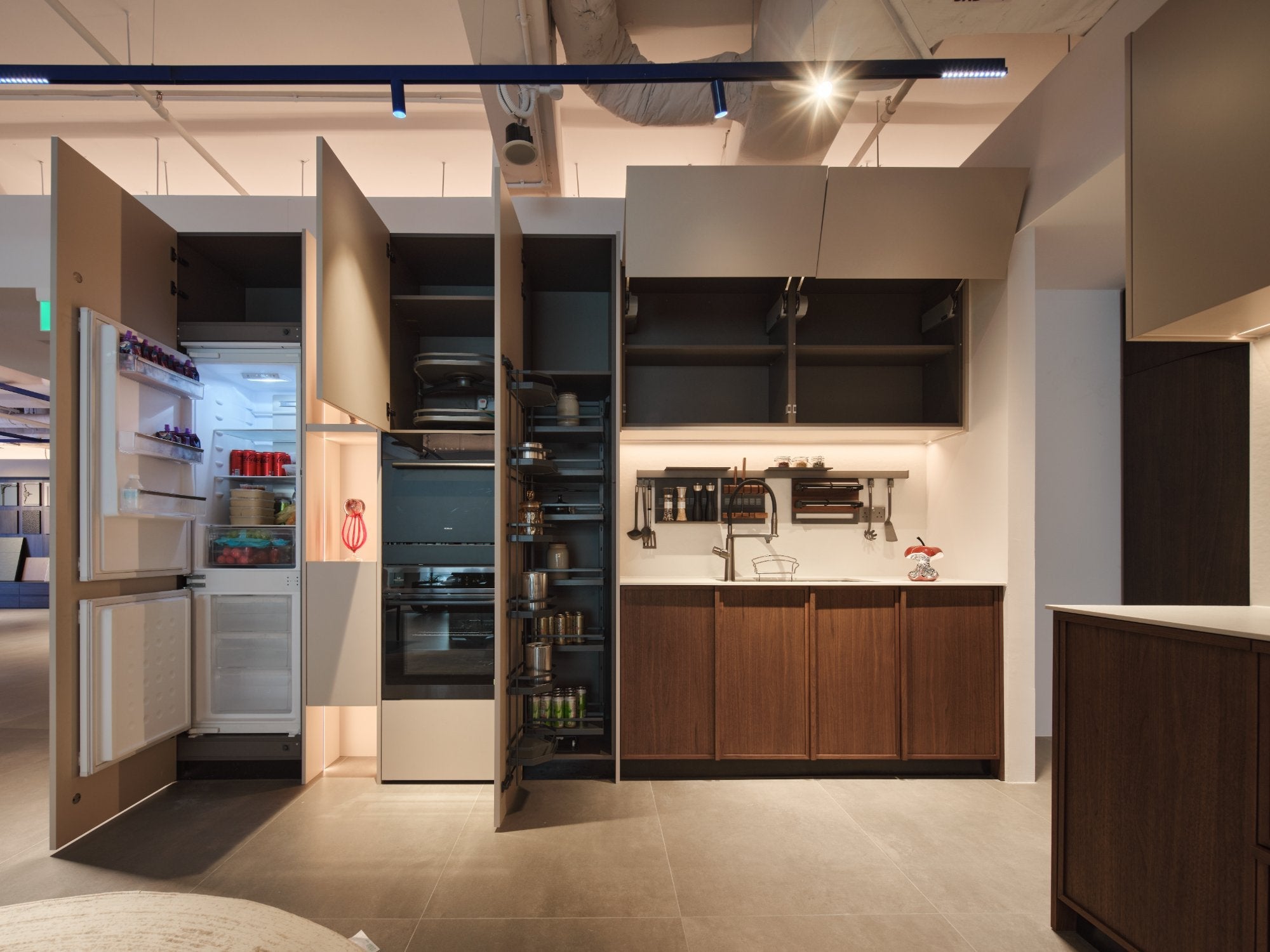 The Ultimate Guide to Whole-Home Customization in Singapore: Design & Pitfall Analysis from BTO to Condo