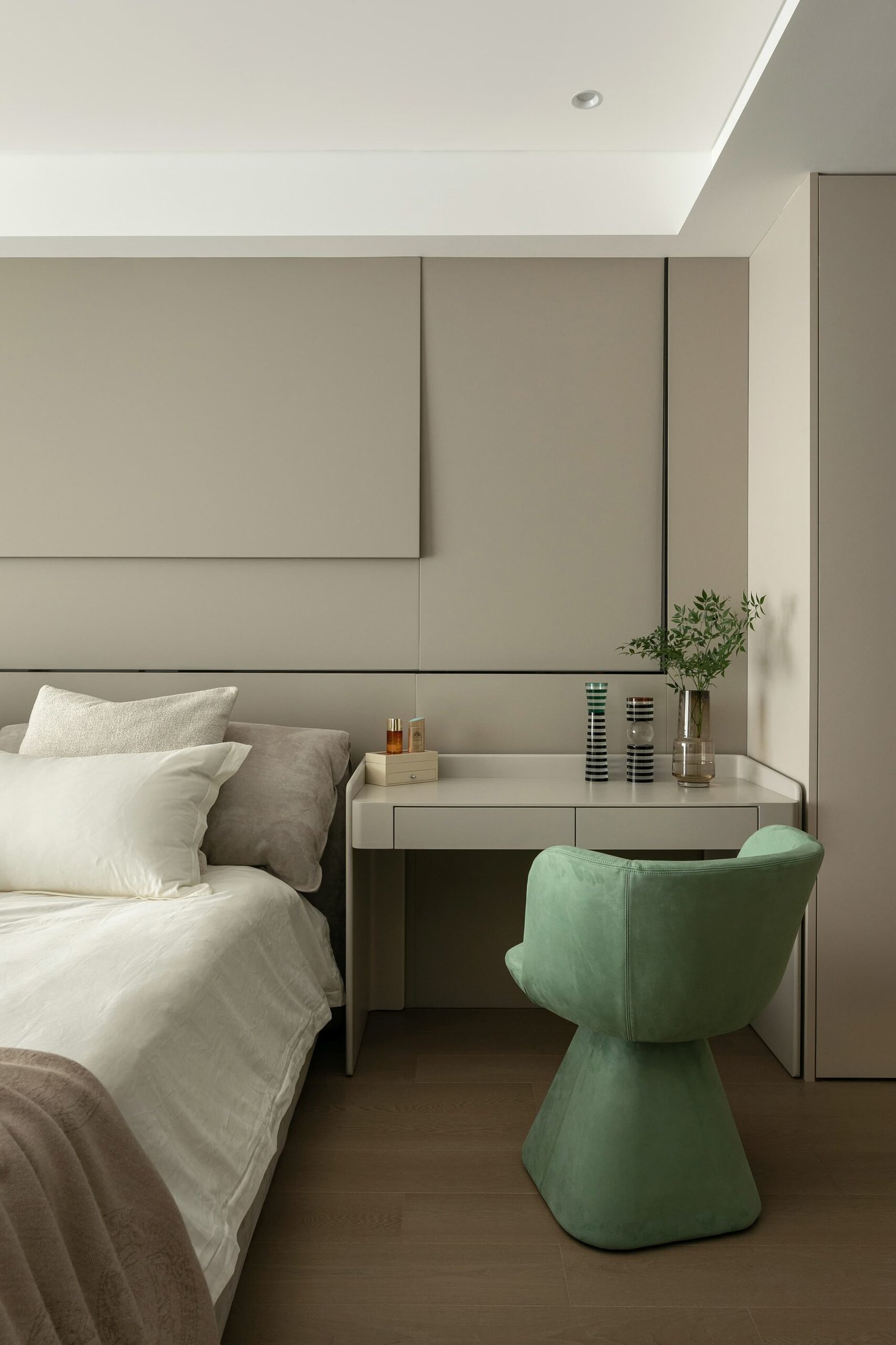 Living Space · Bold Restraint