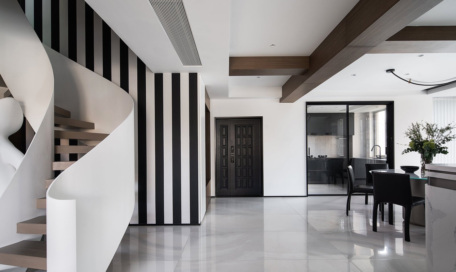 Kitchen & Corridor · Linear Precision
