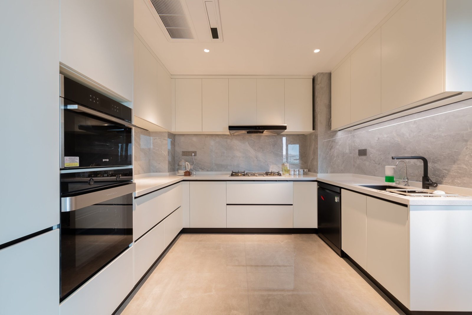 Private Suite · Cocooned Luxury